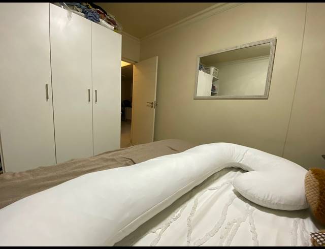 2 BEDROOM APARTMENT FOR SALE IN UMHLANGA RIDGE